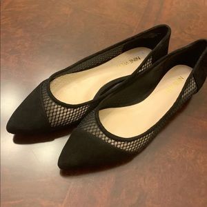 Stunning Nine West Black Flats